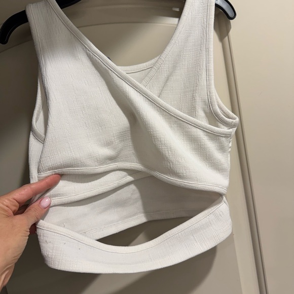 Roxy White Textured Tank Top medium - Picture 4 of 7